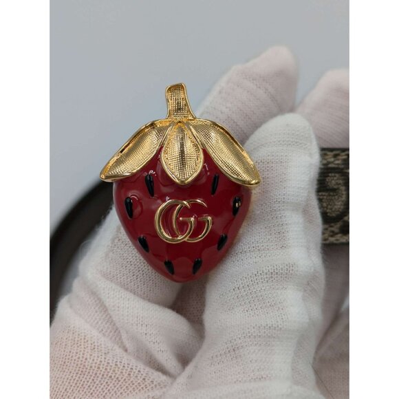 Gucci Women’s Monogram Strawberry-plaque GG-supreme Canvas Thin Buckle Belt Ebon - Picture 3 of 10